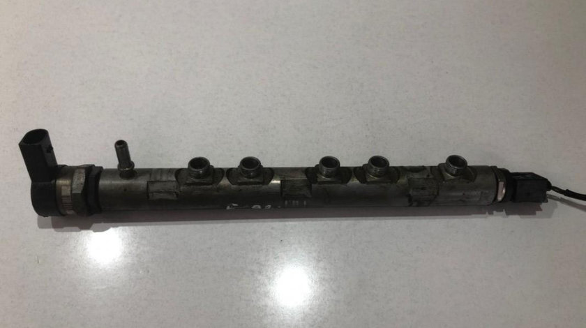 Rampa injectoare BMW Seria 1 LCI (2008-2011) (E81,E87) 2.0 d n47 7797882