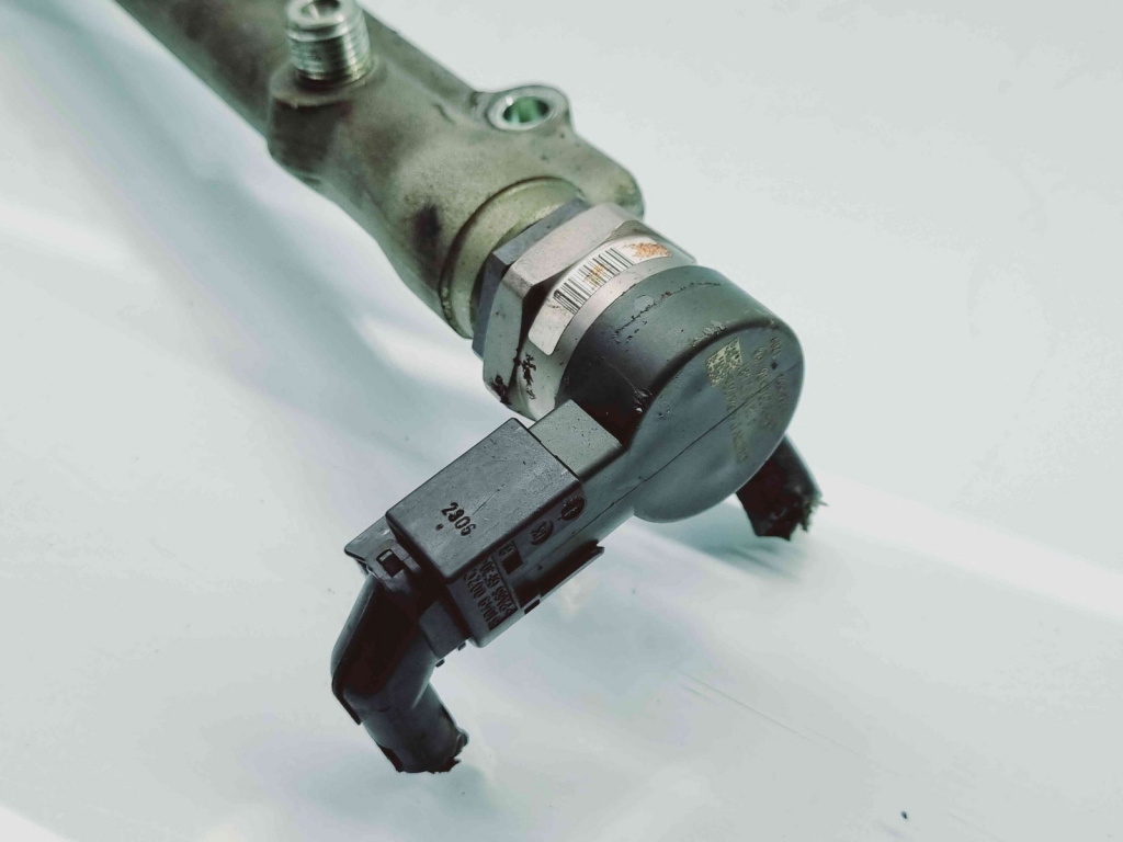 Rampa injectoare Bmw Seria 3 (E90, E91, E92, E93) 7788679 0445216008 2.5 M57 130KW / 177CP