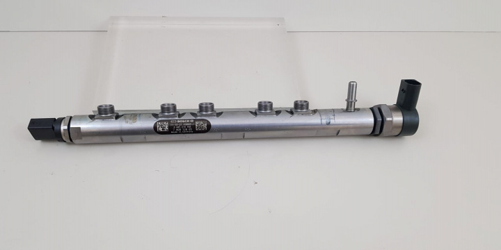 Rampa injectoare Bosch 780912805 BMW Seria 3 E90/E91/E92/E93 [2004 - 2010]