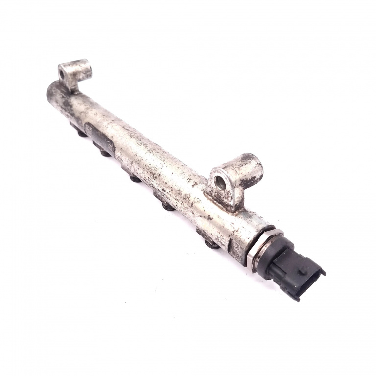 Rampa Injectoare Chevrolet Captiva (C100, C140) 2006-2018 2.0 D Motorina 0445214174, 010934L4 Bosch