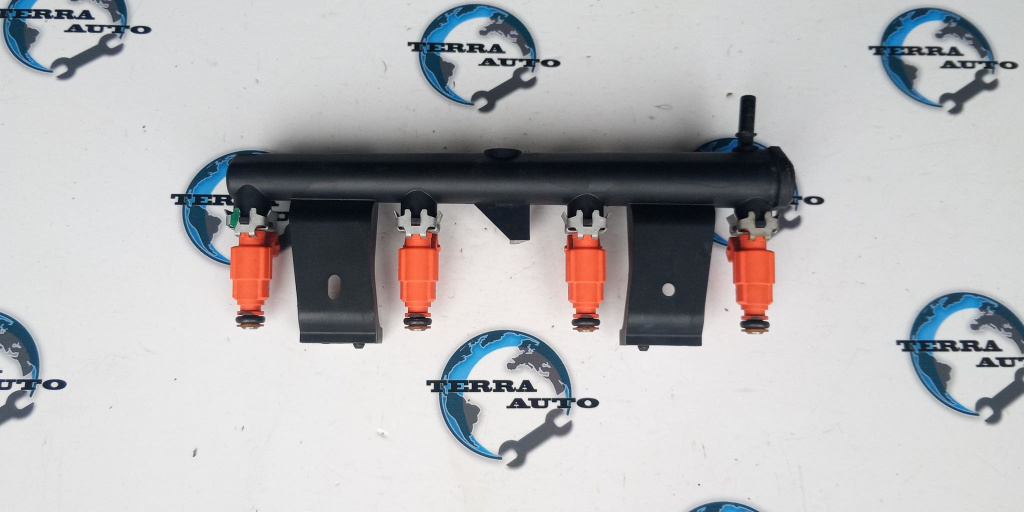 Rampa injectoare Citroen C3 1.6 16V 80 KW 109 CP cod motor NFU