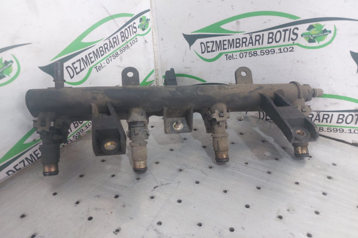 Rampa injectoare Citroen C3 [2002 - 2010] Hatchback 1.4 MT (75 hp)