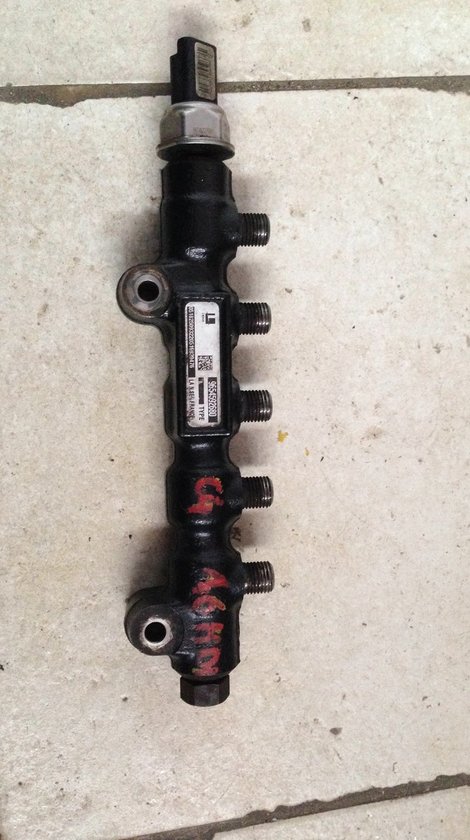 rampa injectoare citroen c4 1.6 hdi 2005