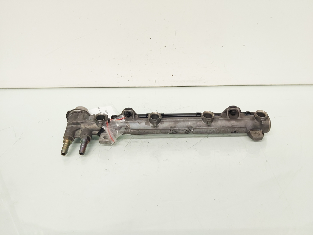 Rampa injectoare, cod 036133319AA, Vw Golf 4 (1J1) 1.4 benz, AXP (id:659377)