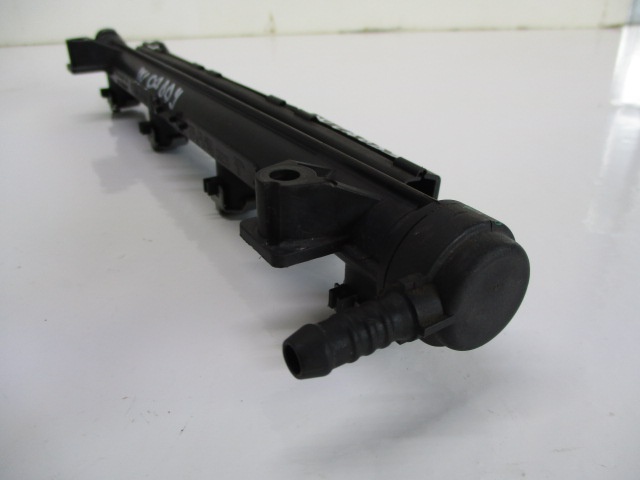RAMPA INJECTOARE COD 036133320 VW CADDY 3 1.4 BENZINA FAB. 2004 - 2010 ⭐⭐⭐⭐⭐