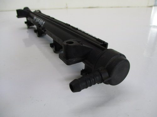 RAMPA INJECTOARE COD 036133320 VW CADDY 3 1.4 BENZINA FAB. 2004 - 2010 ⭐⭐⭐⭐⭐