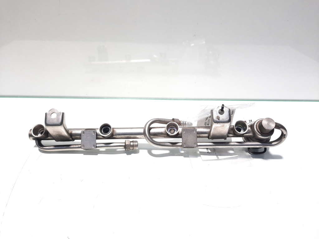 Rampa injectoare, cod 058133681B, Vw Passat Variant (3B5) 1.8 B, APT (idi:450208)