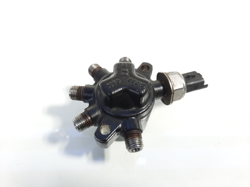 Rampa injectoare, cod 8200057345, Renault Megane 2 Combi, 1.5 dci, K9KF728 (id:393515)