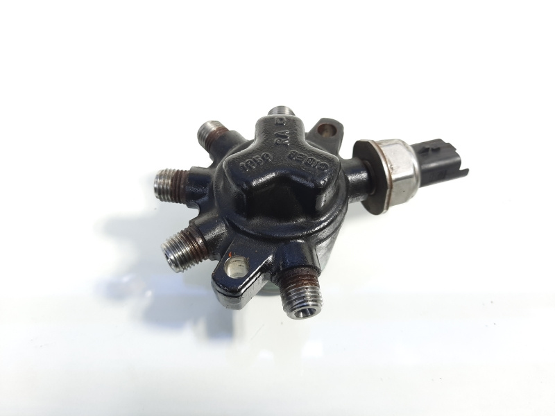 Rampa injectoare, cod 8200057345, Renault Megane 2 Combi, 1.5 dci, K9KF728 (id:390924)