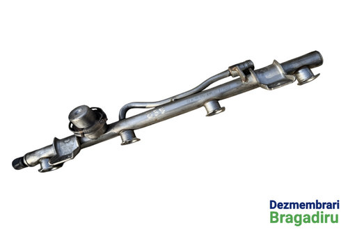 Rampa injectoare Cod: A1110703095 Mercedes-Benz C-Class W203/S203/CL203 [2000 - 2004] Sedan 4-usi C ...