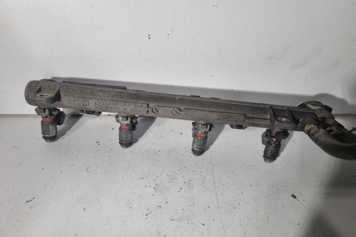 Rampa injectoare CU INJECTOARE 036133319 Volkswagen VW Golf 4 [1997 - 2006] Hatchback 5-usi 1.4 MT (75 hp)