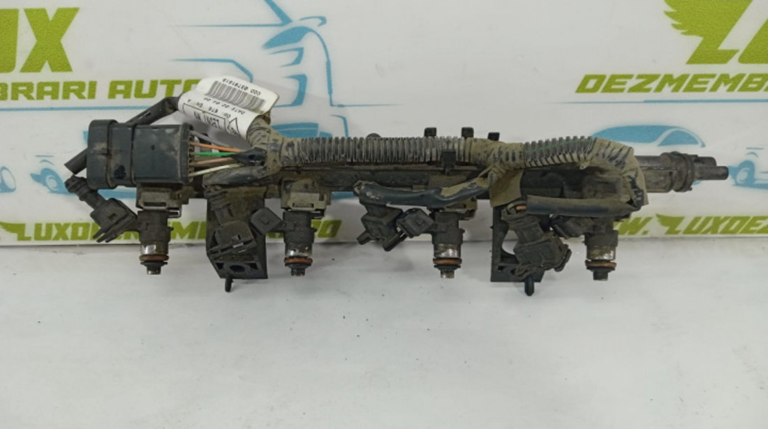 Rampa injectoare cu injectoare 8200379181B 1.2 benzina D4F Renault Clio 4 [2012 - 2020]