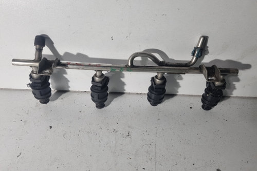 Rampa injectoare CU INJECTOARE Dacia Logan [2004 - 2008] Sedan 1.4 MT (75 hp)