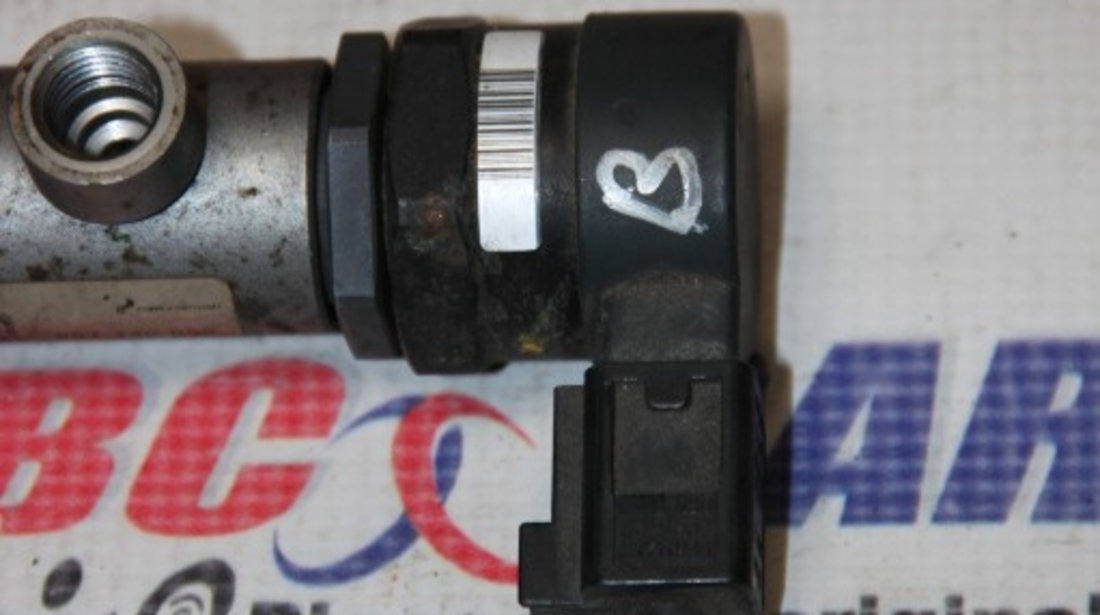 Rampa injectoare cu senzor Audi A8 D3 4E 2003-2009 4.2 TDI cod: 057130090, 057130764B