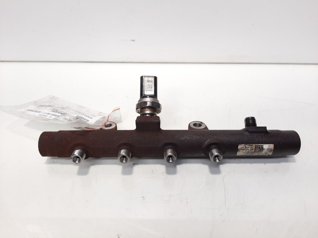 Rampa injectoare cu senzor, cod 8200815617, 8200296867, Renault Megane 2, 1.5 DCI, K9KP732 (id:604021)