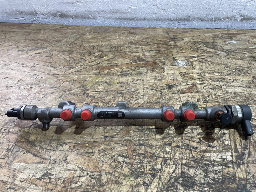 Rampa injectoare cu senzor Hyundai Santa Fe sedan 2012 (314002F000)
