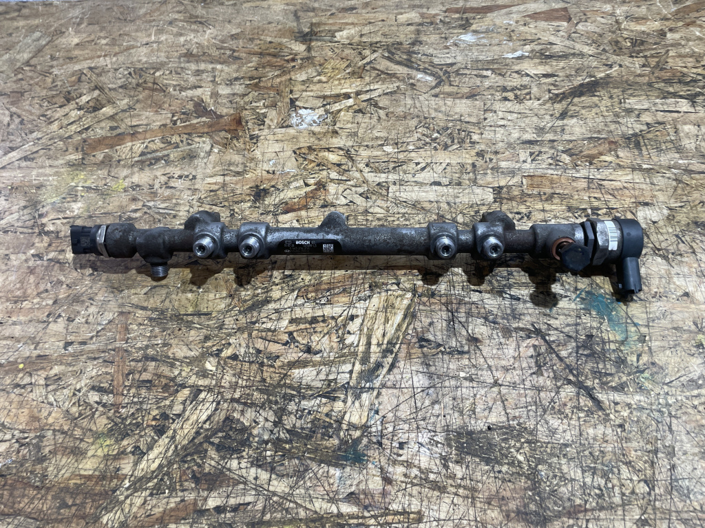 Rampa injectoare cu senzor Hyundai Santa Fe sedan 2012 (314002F000)