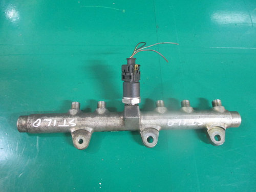 RAMPA INJECTOARE CU SENZOR PRESIUNE COD 0445214016 FIAT STILO 1.9 JTD FAB. 2001 - 2010 ⭐⭐⭐⭐...