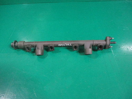 RAMPA INJECTOARE CU SENZOR PRESIUNE HYUNDAI TUCSON 2.0 16V BENZINA FAB. 2004 - 2010 ⭐⭐⭐⭐⭐