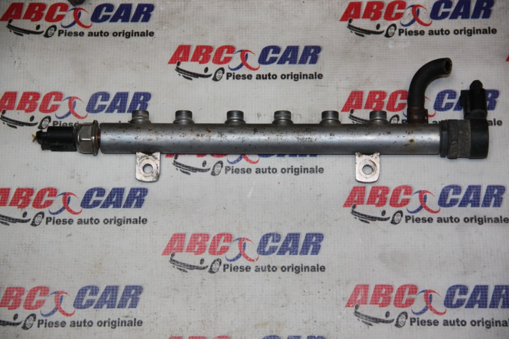 Rampa injectoare cu senzor VW Crafter 2006-2011 2.5 TDI cod: 076130093C