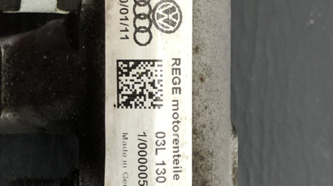 Rampa injectoare cu senzor VW Passat B7 sedan 2011 (03L13089J)