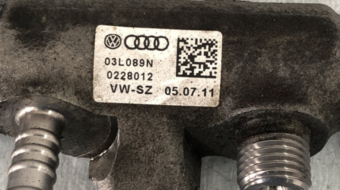 Rampa injectoare cu senzor VW Passat B7 Variant 2.0 TDI manual 140 CP sedan 2012 (03L089N)
