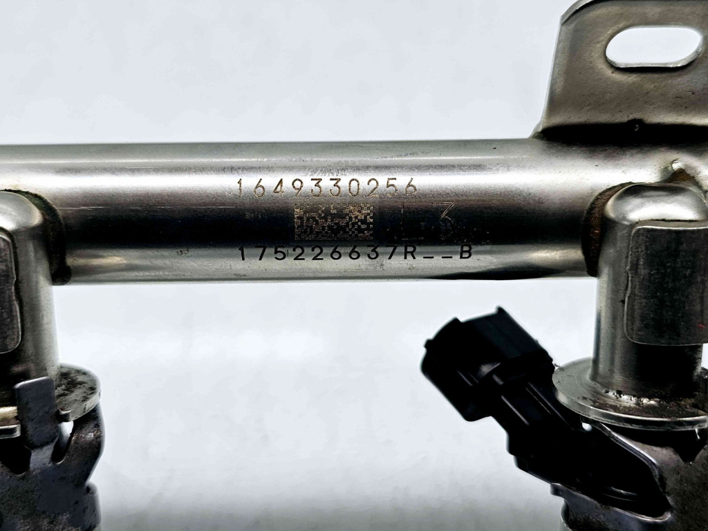Rampa injectoare Dacia Duster (PH2, H79) [Fabr 2013-2017] 1649330256 175226637R 1.2 TCE H5F408 85KW / 116CP
