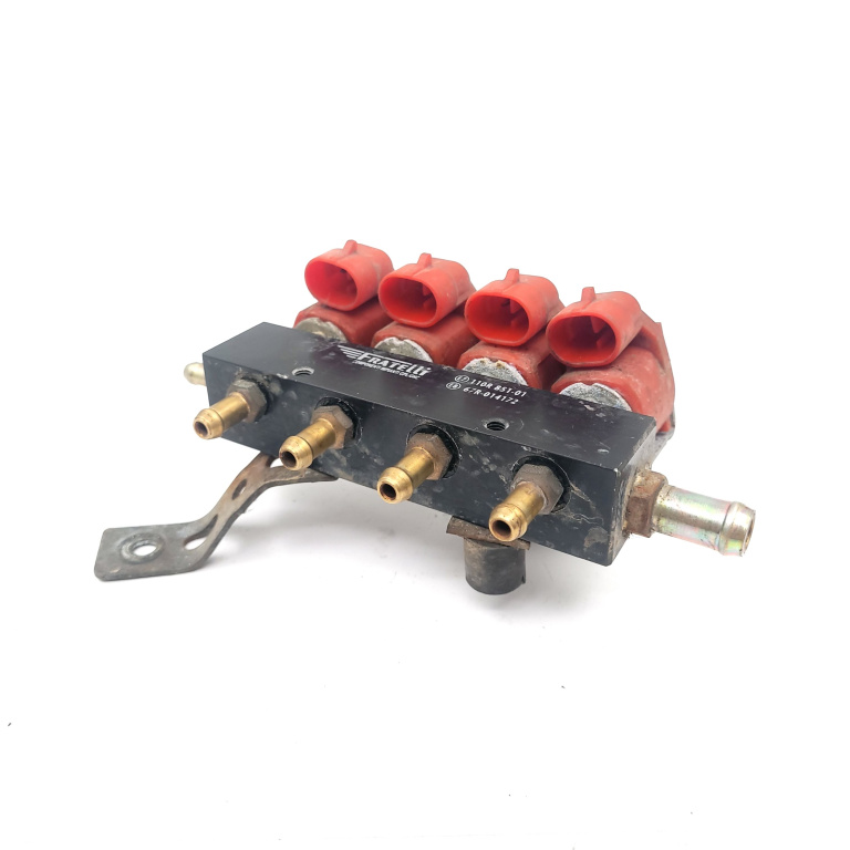 Rampa Injectoare Dacia Logan (Ls) 2004-2012 1.4 Mpi Lpg (Ls0C) K7J 710 Benzina 67R014172, 67R 014 172, 110R85101, 110R 851 01, E7110R85101, E867R014172