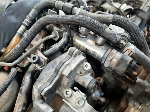 Rampa injectoare dreapta 3.0 tdi cap audi a5 8t a4 b8 059130090aj