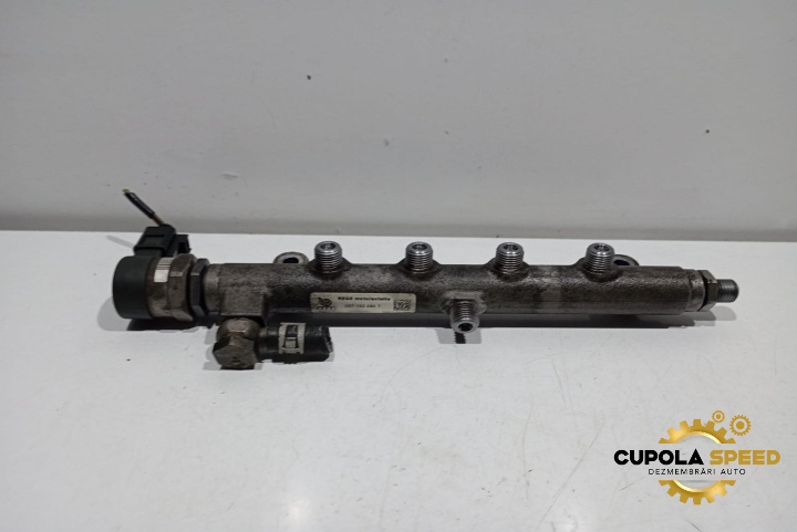 Rampa injectoare dreapta 4.2TDI 057130090t Volkswagen VW Touareg generatia 2 7P [2010 - 2014]