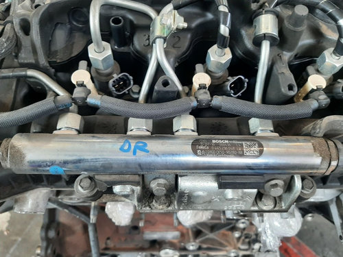 Rampa injectoare dreapta land range rover vogue 4 l405 3.0 d 306dt euro 6 dupa 2015 0445216048