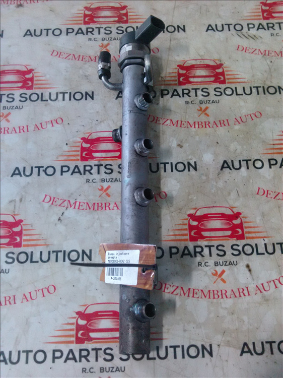 Rampa injectoare dreapta MERCEDES-BENZ CLS 3.0 d an fabr. 2012