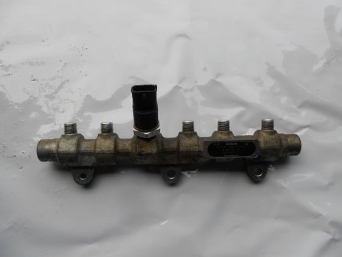 RAMPA INJECTOARE FIAT BRAVA / BRAVO 1.9 JTD FAB. 1995 – 2001 ⭐⭐⭐⭐⭐