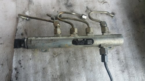 Rampa injectoare fiat bravo 2 panda doblo linea alfa romeo 159 1.9 multijet 2012 b445214671 00552085...