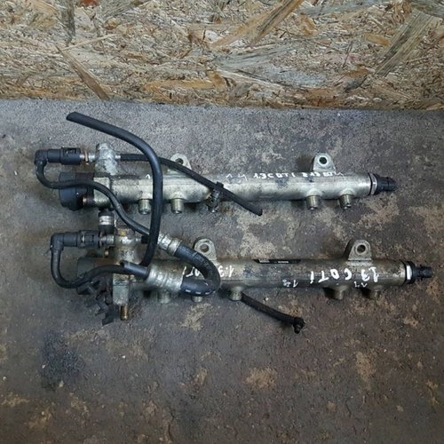 Rampa injectoare fiat punto(188) 1.3 jtd 16v 188a9.000 69 cai cod 0445214044
