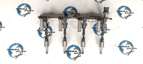 Rampa injectoare Ford C-Max II 1.6 EcoBoost cod CJ5G-9H487-BA