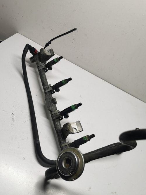 Rampa injectoare Ford Focus 1 1.6i 1.4i injector Fiesta Mondeo 98MF-BA