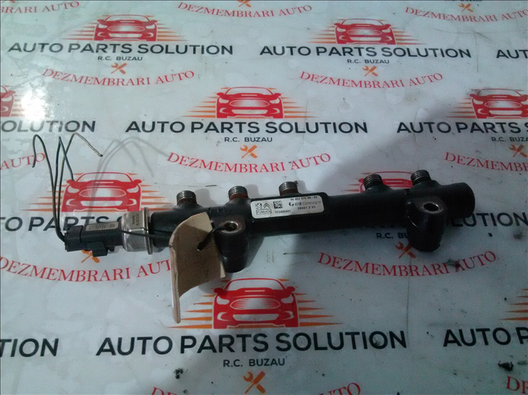 Rampa injectoare FORD FOCUS 3 1.6 an fabr. 2012