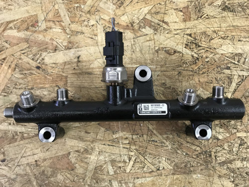 Rampa injectoare Ford Mondeo 2.0L Duratorq DOHC(150/163PS)-DW10C combi 2012 (9681909680)