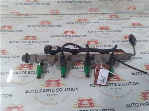 Rampa injectoare HYUNDAI ACCENT 1.4 B an fabr. 2008