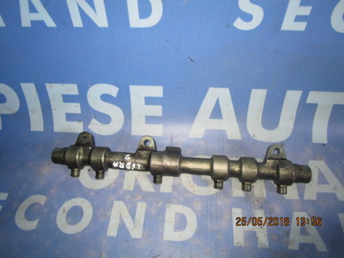 Rampa injectoare Lancia Lybra 2.4jtd; 0445215005