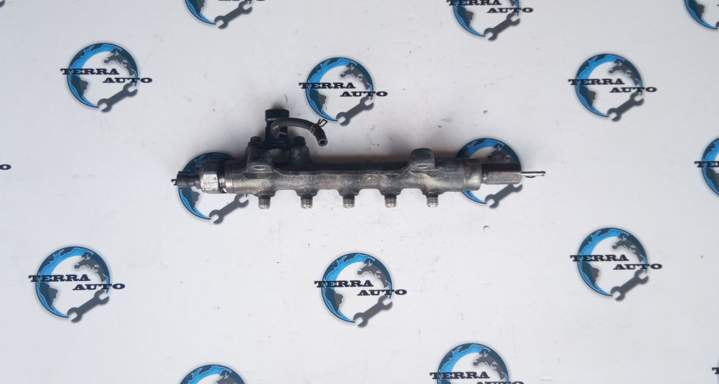 Rampa injectoare Mazda 6 2.2 MZR-CD 120 KW 163 CP cod motor R2AA