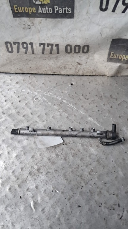 Rampa injectoare Mercedes B-Class W245 2.0 D an 2007 cod A6400702095 / A6110780449