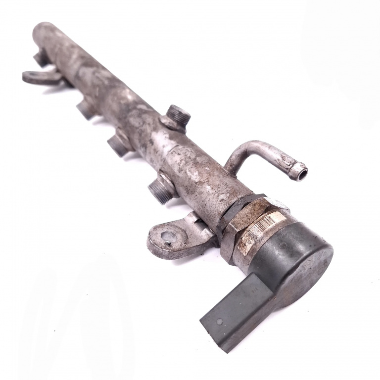 Rampa Injectoare Mercedes-Benz Cls (C219) 2004-2010 Cls 320 Cdi (219.322) Om 642.920 Motorina A6420700495, 0626000740, A6110780449, 0281002494, Dr0008