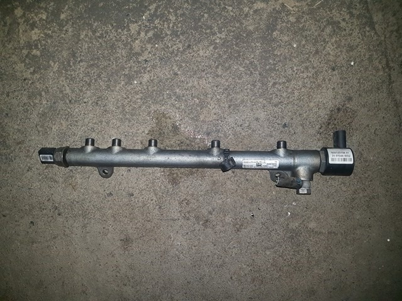 Rampa injectoare mercedes benz w204 c220 cdi cod a6460700395