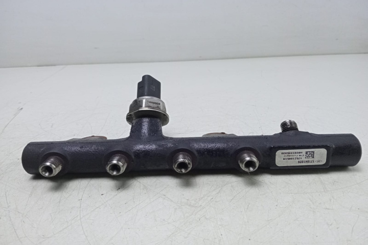 Rampa injectoare motor 1.5 175210651R Renault Kangoo 2 [facelift] [2013 - 2020]