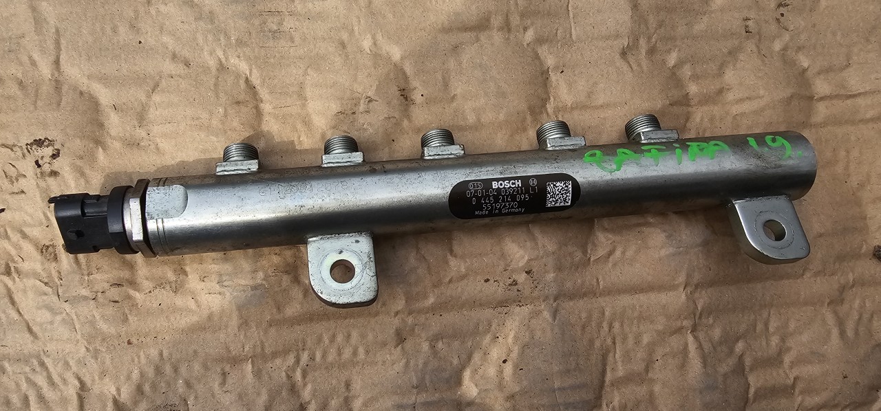 Rampa injectoare Opel Astra G / Zafira B 1.9 CDTI Z19Dt 2005 2006 2007 2008