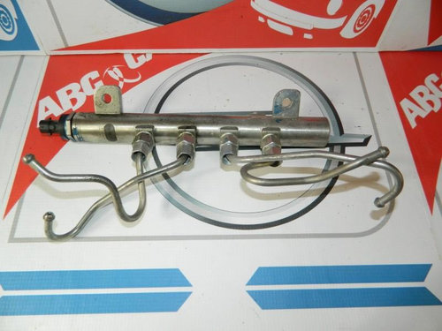 Rampa injectoare Opel Astra H 2004-2007 0445214122