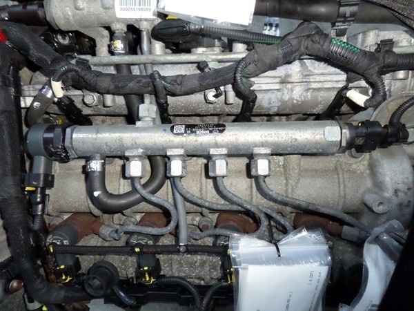 Rampa injectoare Opel Astra H Sedan, 1.9cdti, 0445214117