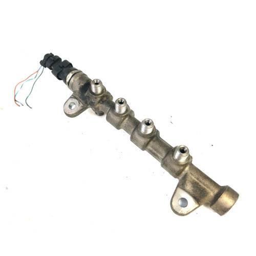 Rampa Injectoare Opel Astra J 2009-2015 2.0 Cdti A 20 Dth Motorina 0445214221, 55576177, 762210, 762...